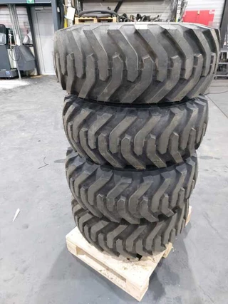 N/A 4 x12-16.5 banden HS656 met velg 2021 - N/A bild 1