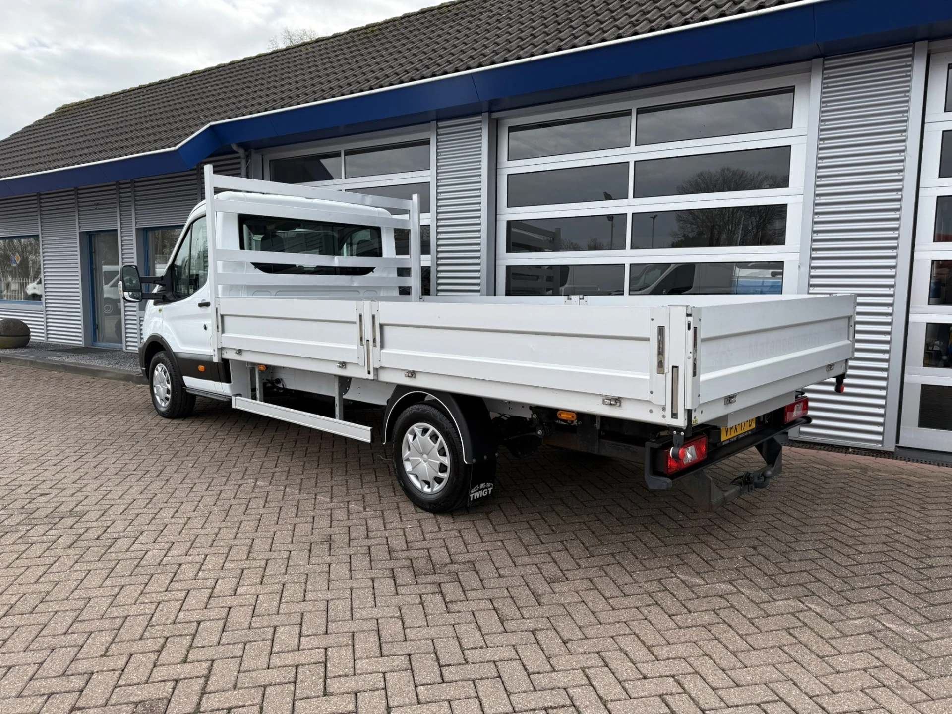 Ford Transit 2022 - 350 2.0 TDCI L4 Open laadbak obrázek 3