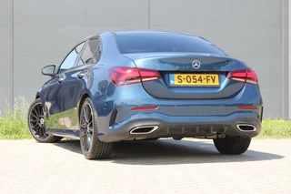 Mercedes-Benz A-Class 2023 - 180 AMG Line Panodak Sfeerlicht !!NIEUWBINNEN!! obrazek 3