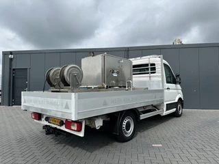 Volkswagen Crafter 2018 - 35 2.0 TDI 177 PK / DSG AUTOMAAT / 1e EIG. / PICK UP / HOGEDRUKSPUIT OPBOUW / REINIGINGSVOERTUIG / 3 TONS TREKHAAK bild 3