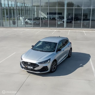 Ford Focus 2022 - 1.0 EcoBoost Hybrid Titanium Style ST-Line Aut obrazek 10