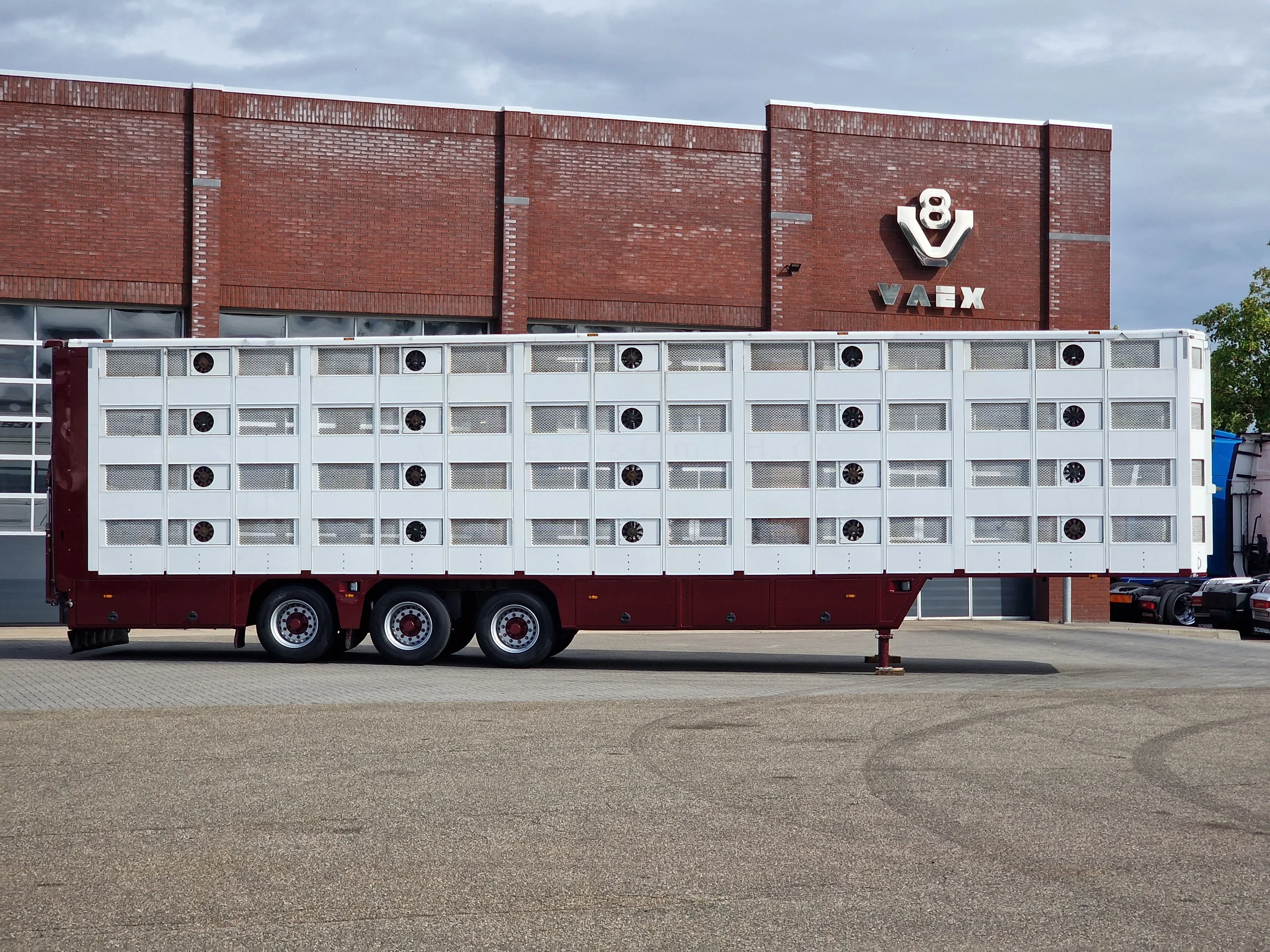 CUPPERS 2013 - 4 stock - new TUV - type 2 - lifting floors - lift / ramp afbeelding 13