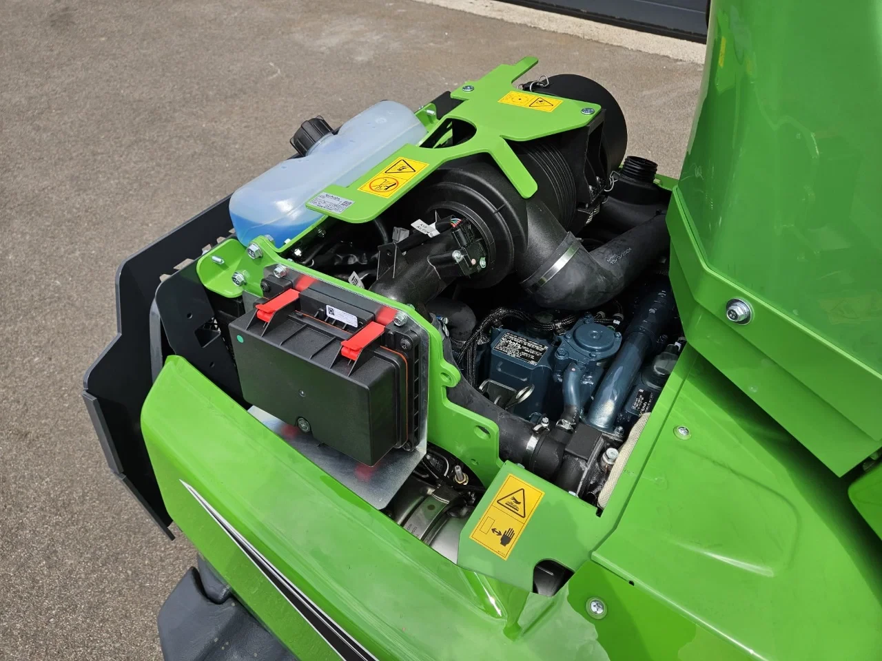 Avant 2025 - 645i Rental mini-shovel afbeelding 21