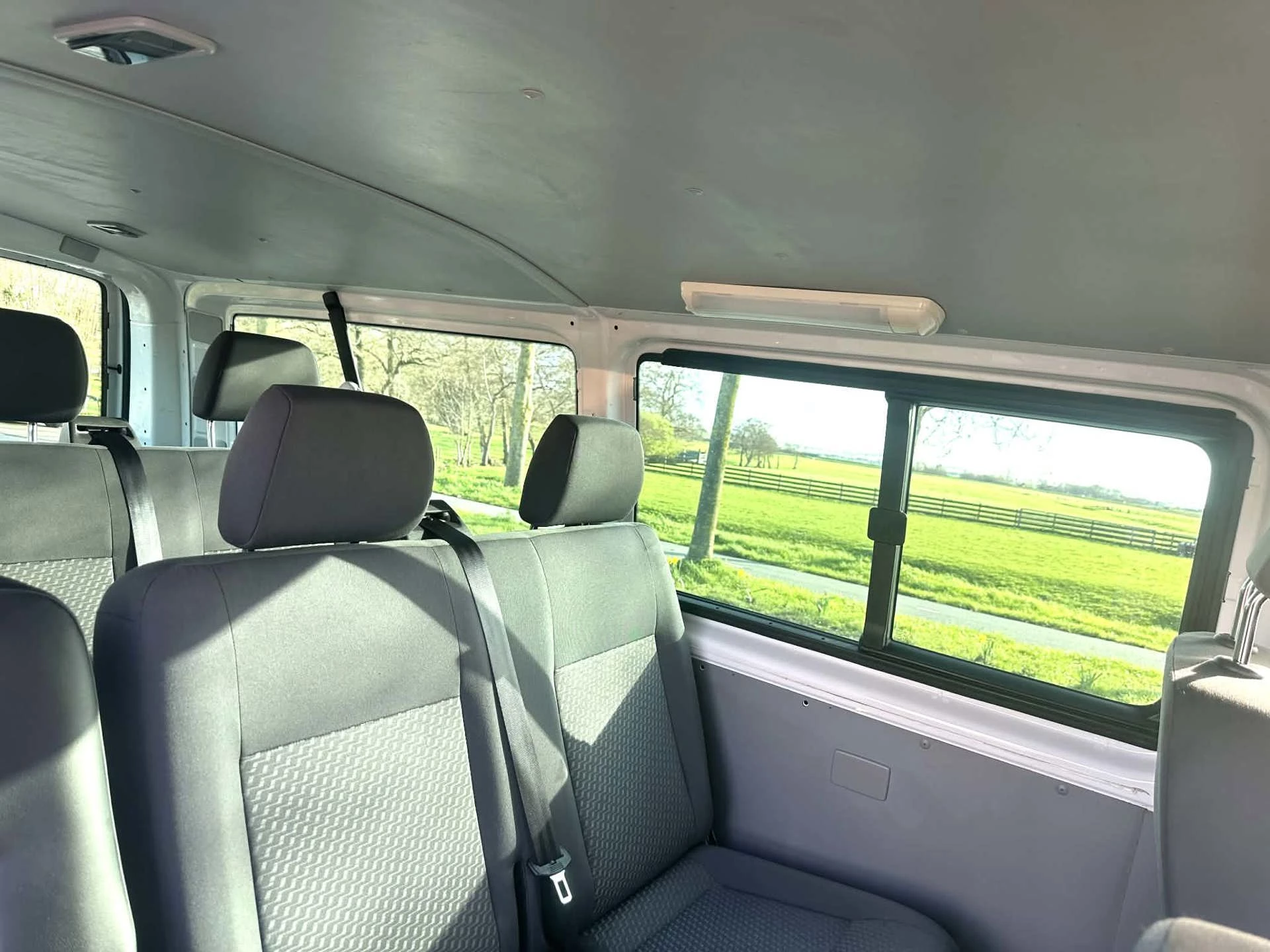Volkswagen Transporter 2013 - Kombi 2.0 TDI L2H1 BlueMotion 3 + 3 + 3 Marge afbeelding 42
