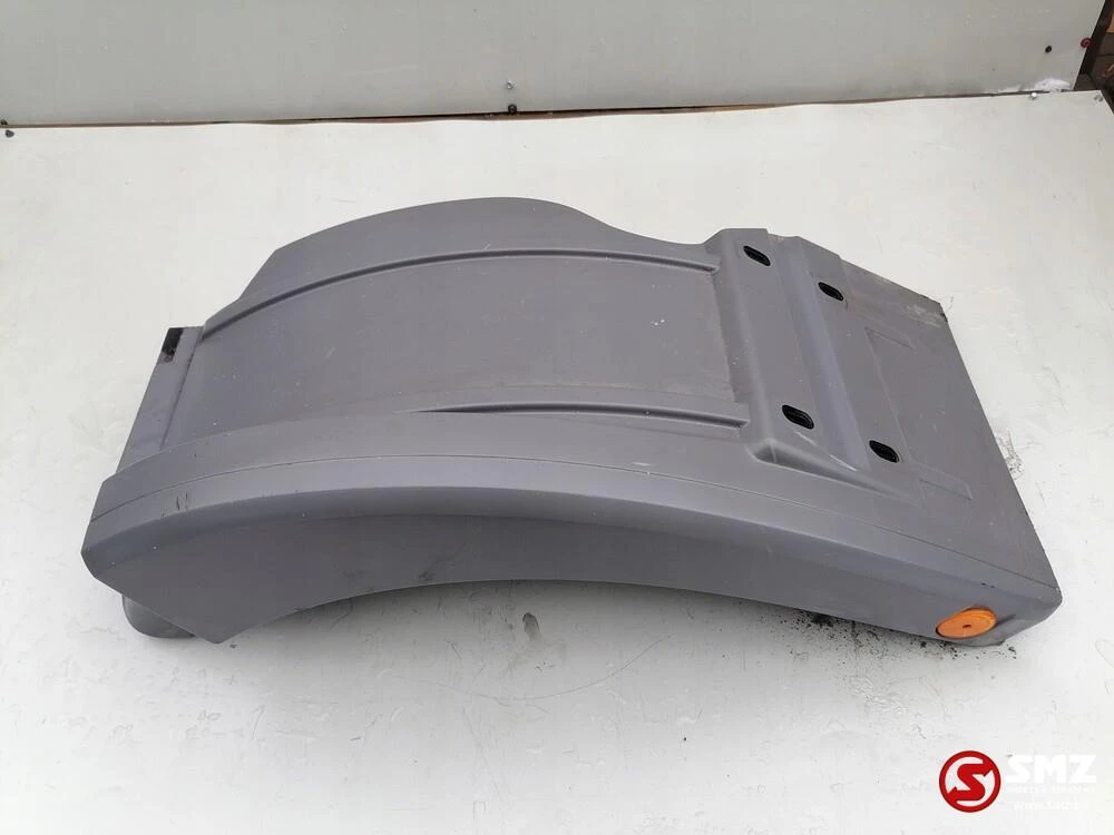 Mercedes-Benz - Occ spatbord vooraan Mercedes Econic 1828 A9438800 Bild 1