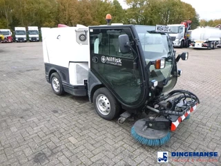 Nilfisk City Ranger CR 3500 Street sweeper 2014 immagine 2 miniatura