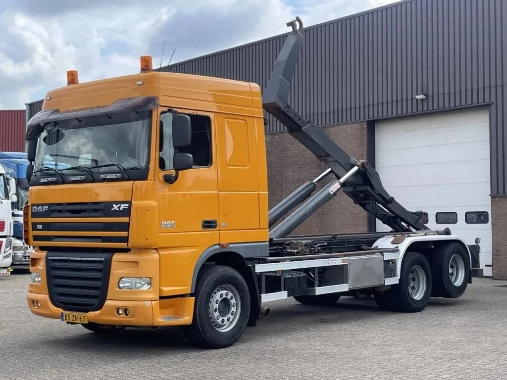 DAF XF 105 2007 zdjęcie 1