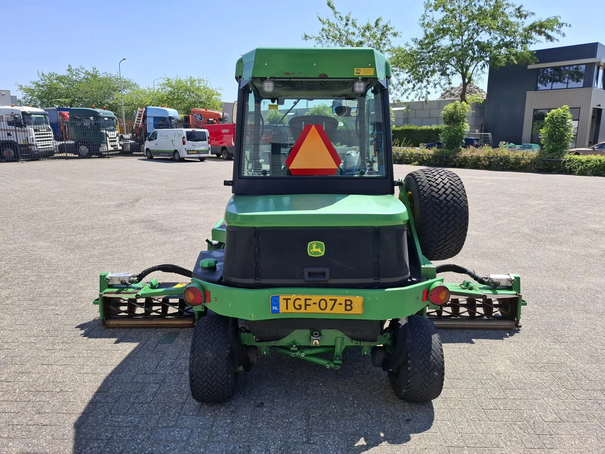 John Deere 2016 - 1905 / AWD / 31KW / NL REEL MOWER / !!!MARGE!!! / 8100 HOURS / 2016 afbeelding 9