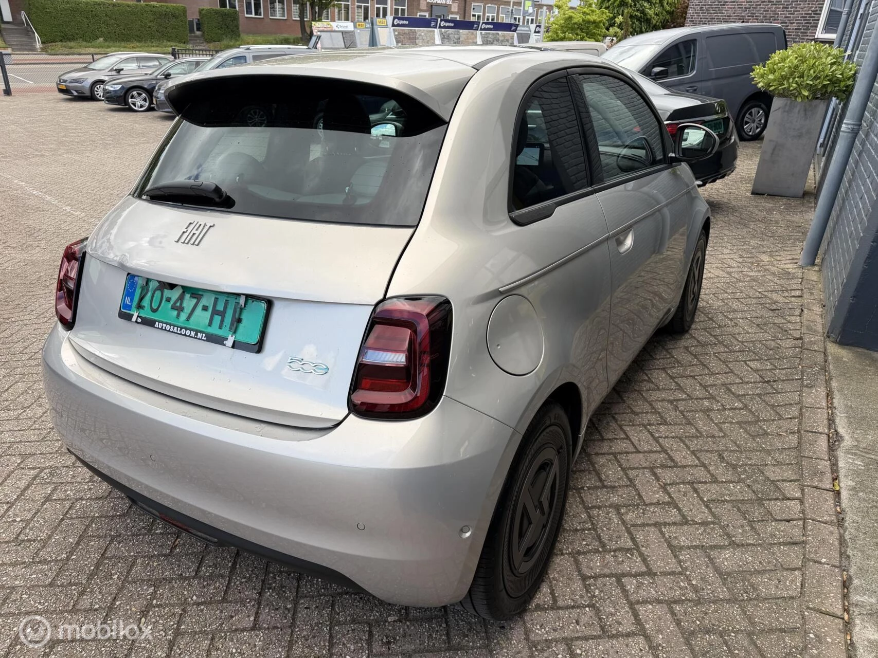 Fiat 500e 2025 - Giorgio Armani 42 kWh 118 PK Airco Navi Pano Leder afbeelding 5
