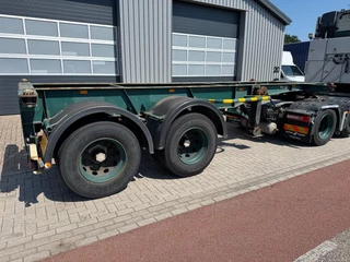 Van Hool 20 Ft Container Chassis, Full Steel, Perfect Condition, 8 Tyers 1984 - N/A obrazek 3