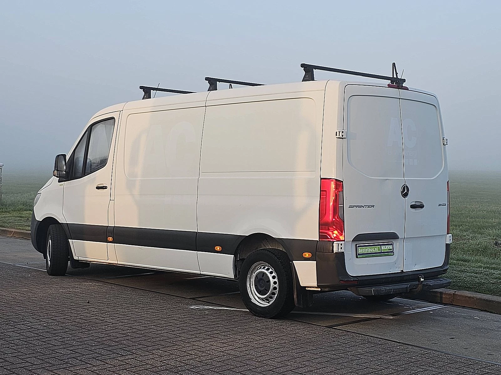 Mercedes-Benz Sprinter 2021 - 211 image 6