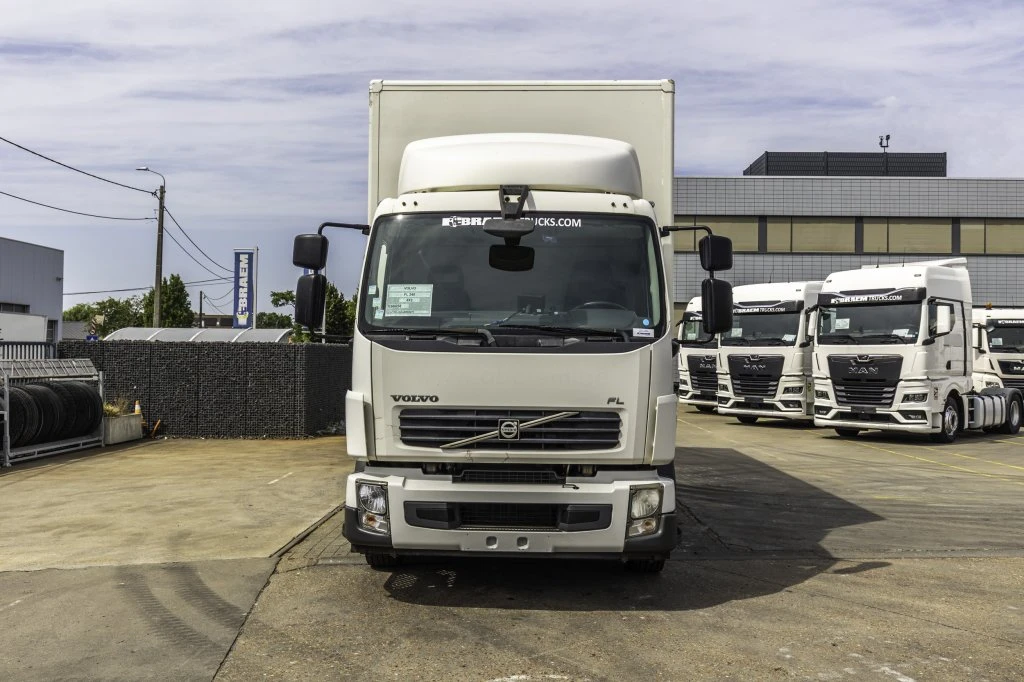 Volvo 240 2010 - FL (12T.) + DHOLLANDIA 2T. afbeelding 2