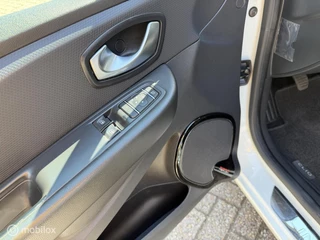 Renault Clio 2018 - 0.9 TCe Limite 03-2018 Airco Navi PDC Cruise image 12