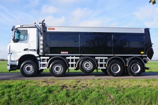 Mercedes-Benz Arocs 2024 - 10x4 49-tons midlift met Kempf achterover kipper bild 2