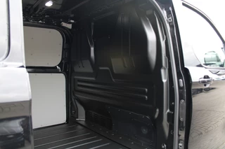Ford E-Transit Custom 2026 - 340 L2H1 Limited 71 kWh 218pk | 2x Schuif | DDS LED | 360 Camera | B&O | ACC | Navi | Verwarmd stuurwiel | Elek trekhaak | AGR-stoel | Rijklaar bild 14