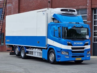 Scania P 2020 - P370 6x2*4 - Thermoking T-1000R Frigo - Bussbygg box - Hooks/Rohrbahnen/Vleeshang - Zepro loadlift - Retarder - Full air image 1