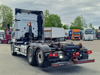 Mercedes-Benz Actros 2019 - 2558 6x2 - AJK Hooklift 20T - Euro 6 - 4.60 WB image 6