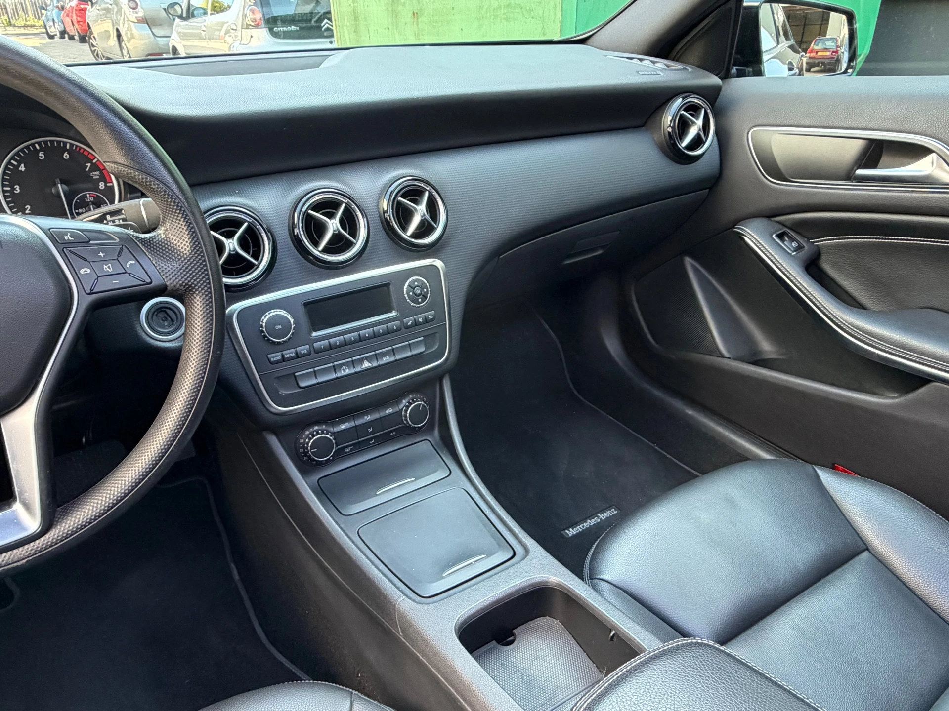 Mercedes-Benz A-Class 2013 - 250 bj.2013 Autom|Pano|NL auto|Nap. image 19