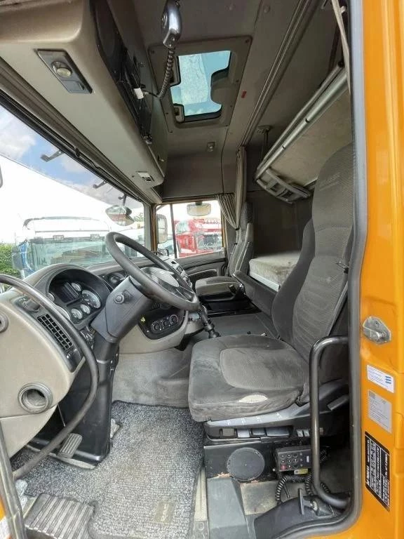 DAF XF 105 2007 zdjęcie 9