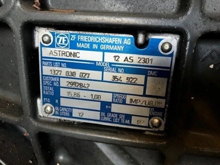 Iveco Stralis 2005 - 8869901 ZF 12AS2301 400 MODULATOR 42536890 imagen 2