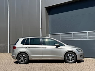 Volkswagen Golf Sportsvan 2017 - 1.2 TSI Highline bj.2017 Pano|Navi|Trekhaak. afbeelding 6