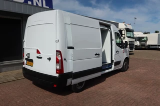 Renault Master 2024 - L2/H2 Master. ATP up to June 2030. Cooling/freezing -20 C. 220 Volt Plug afbeelding 3 miniatuur