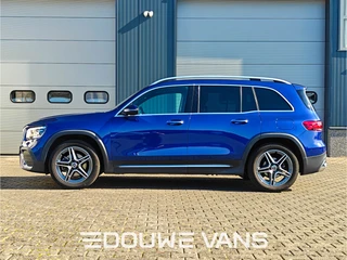 Mercedes-Benz GLB 2021 - 200 Automaat Panorama AMG-Line Trekhaak Ambiente Verli. Stoelverw. Navi afbeelding 3 miniatuur