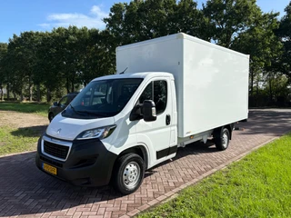 Peugeot Boxer 2022 - 2.2 141pk Bakwagen Laadklep 750 KG N1 afbeelding 2 miniatuur