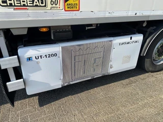 Volvo FM4-420 2015 - / COMPLETE COOL+FREEZE COMBI / CHEREAU / THROUGH-LOADING SYSTEM / 2XPLATFORM DHOLLANDIA / FREEZING LOCK / AUTOMATIC / EURO-6 / 2015 obrazek 20