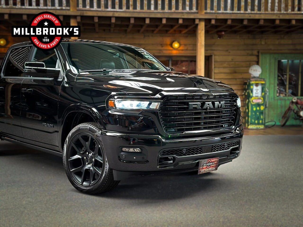 Dodge Ram 1500 2024 - 3.0 Hurricane Premium Laramie Night, obrázek 8