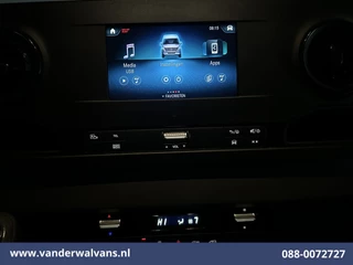 Mercedes-Benz Sprinter 2021 - 317 CDI 170pk L3H2 Euro6 Airco | Camera | Apple Carplay | Cruisecontrol | Chauffeursstoel obrazek 17