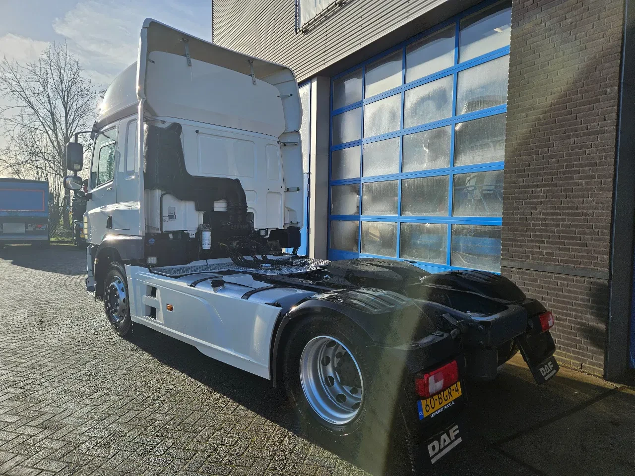 DAF 400 2016 - CF Space Cab 761.000 Km 8.000 kg vooras Bild 5