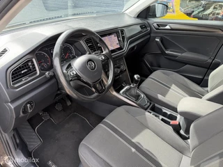 Volkswagen T-Roc 2018 - 1.0 TSI Style 116 PK Airco Navi PDC obrazek 8