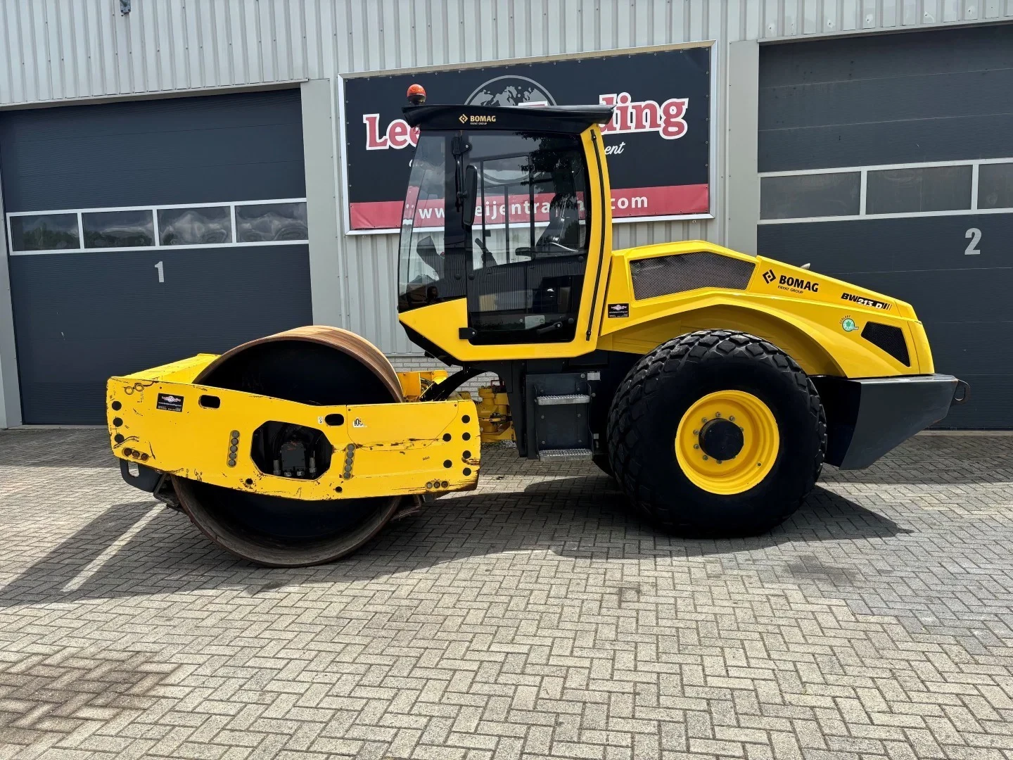 Bomag 2018 - BW 213 D-5 Single drum roller. 2018 Year! afbeelding 2