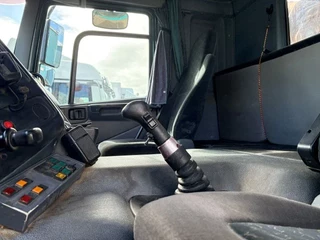 Ginaf M 3232 S 2001 - 6X4 WITH LOGLIFT F105Z 27A & LEEBUR HOOK-ARM SYSTEM (EURO 3 / ZF16 MANUAL GEARBOX / REDUCTION AXLES) immagine 11
