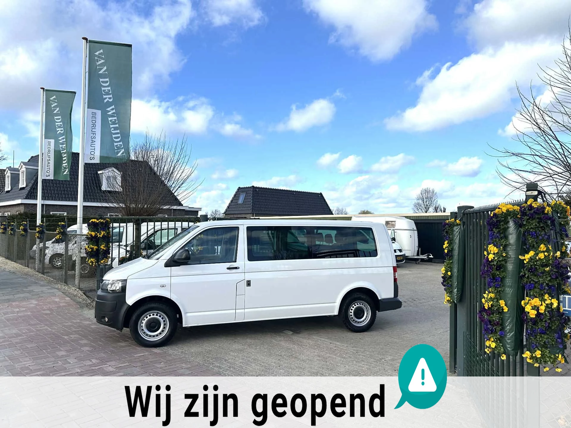 Volkswagen Transporter 2013 - Kombi 2.0 TDI L2H1 BlueMotion 3 + 3 + 3 Marge afbeelding 1