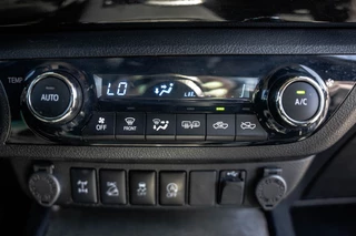 Toyota Hilux 2019 - 2.4 D 4WD | 150 PK | Automaat | Camera | Cruise | Navi | Trekhaak bild 24