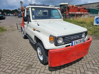 Toyota Land Cruiser 2001 - N/A image 3