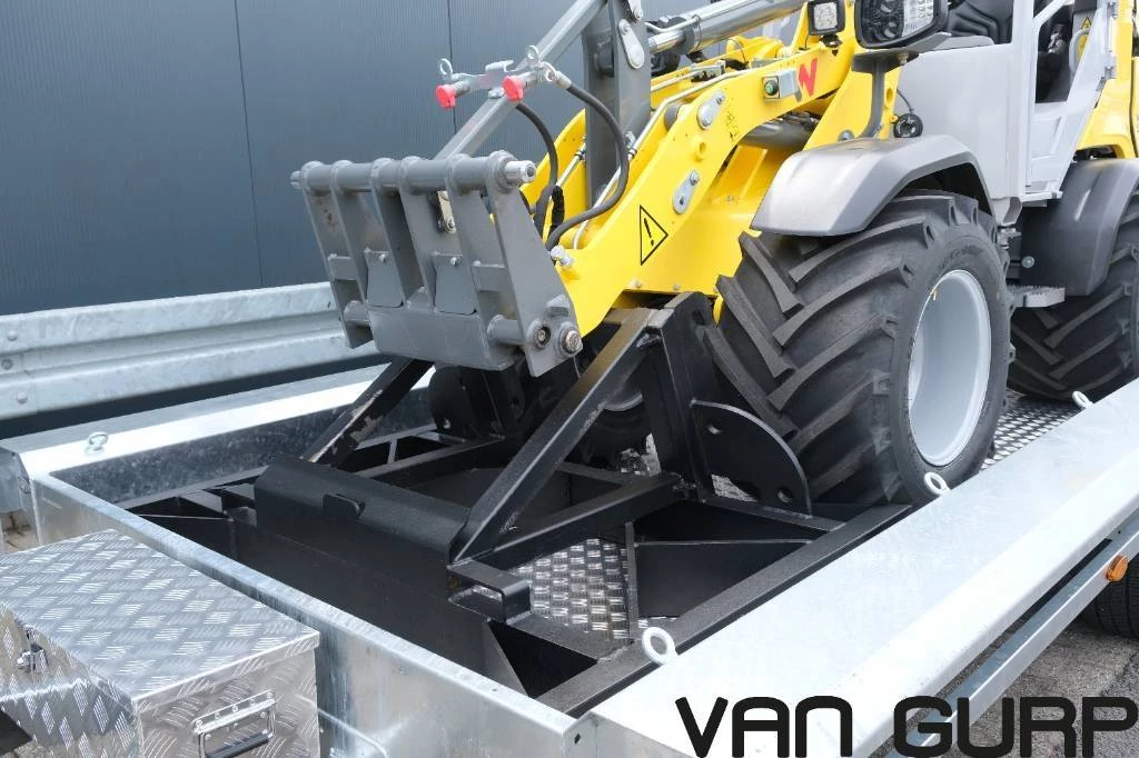 Neuson 2022 - WL28 + Machinetransporter shovel (1390, G2700) afbeelding 4
