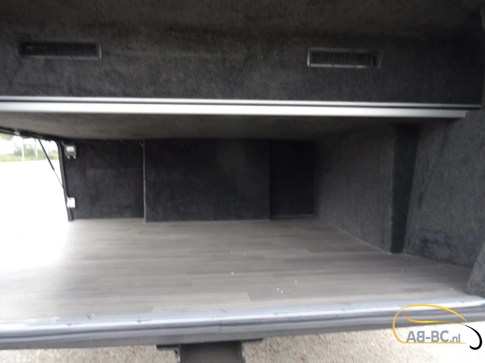 Iveco Aveuro Tourna 35 Seats EURO 6 2 Units Available afbeelding 40