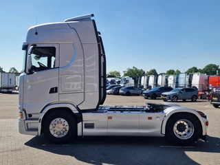 Scania S 2026 - 590S V8 NGS Highline 4x2 - Full spec - New - Retarder - Full air - Night clima zdjecie 4