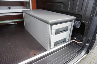 Volkswagen Crafter 2024 - 35 2.0 TDI 141 PK L3H3 Automaat werkplaatsinrichting immagine 31
