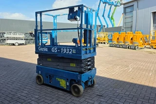 Genie 2010 - GS1932 Electric, Working Height 7.8 m, 227kg Capac image 2 miniature