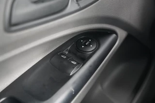 Ford Transit Connect 2024 - 2.0 EcoBlue L2 Trend 102pk - PDC - Airco - Bluetooth - Elek ramen - Rijklaar obrazek 17