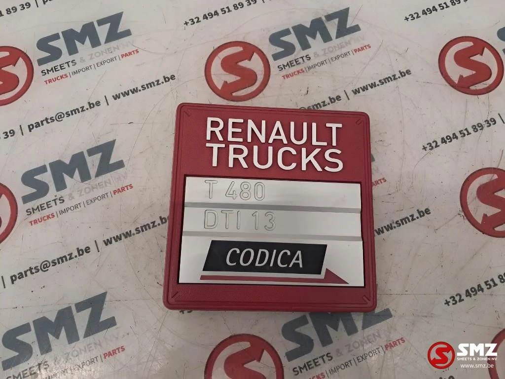 Renault 2022 - Occ embleem cabine rechts T480 DTI13 Renault afbeelding 1