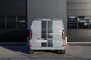 Ford Transit Custom 2025 - 320 2.5 PHEV L1H1 Sport DC 232pk - 2x Schuif - 360 Camera - ACC - Keyless - Stoel/Stuurverwarming - Blindspot - Incl BPM - Rijklaar immagine 7