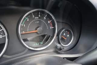 Jeep Wrangler 2010 - 3.8i V6 Aut. Sahara 4 drs JK 4x4 / LED / SOFTTOP zdjecie 20