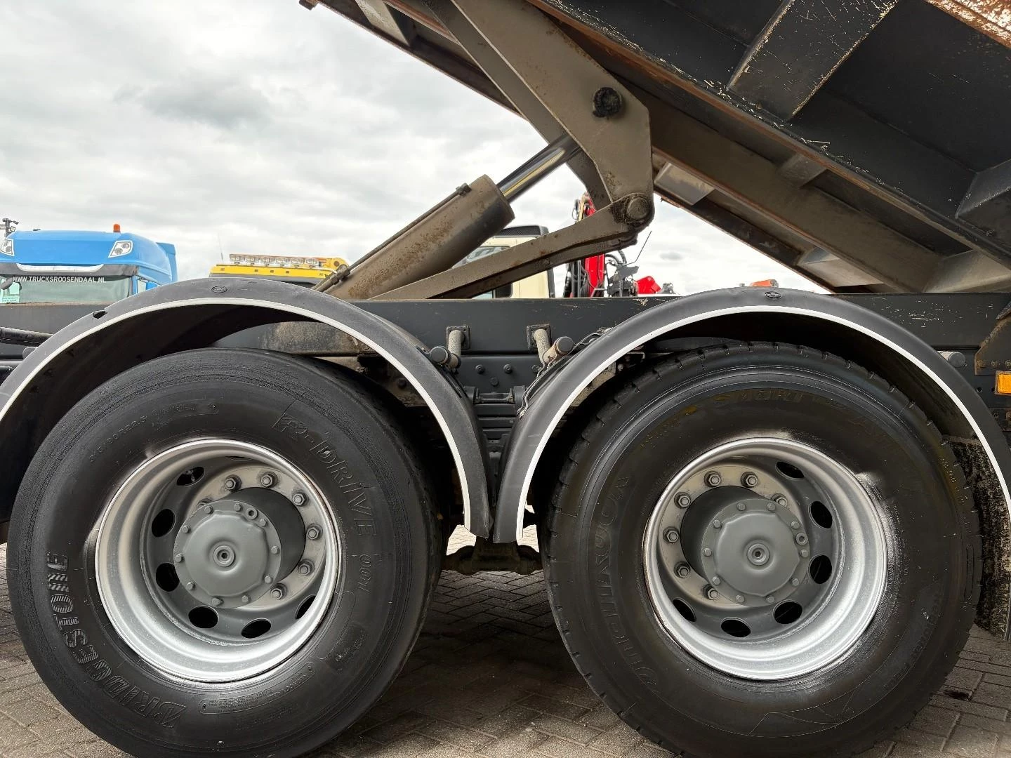 Mercedes-Benz Axor 2008 zdjęcie 5