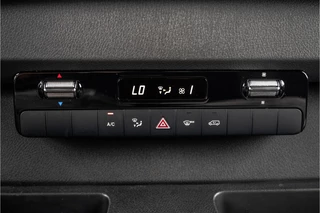 Mercedes-Benz Sprinter 2023 - 315 CDI RWD L3H2 | ZGAN | Automaat | 1e Eigenaar | Camera | Carplay | Cruise | Mbux | Climatronic image 24
