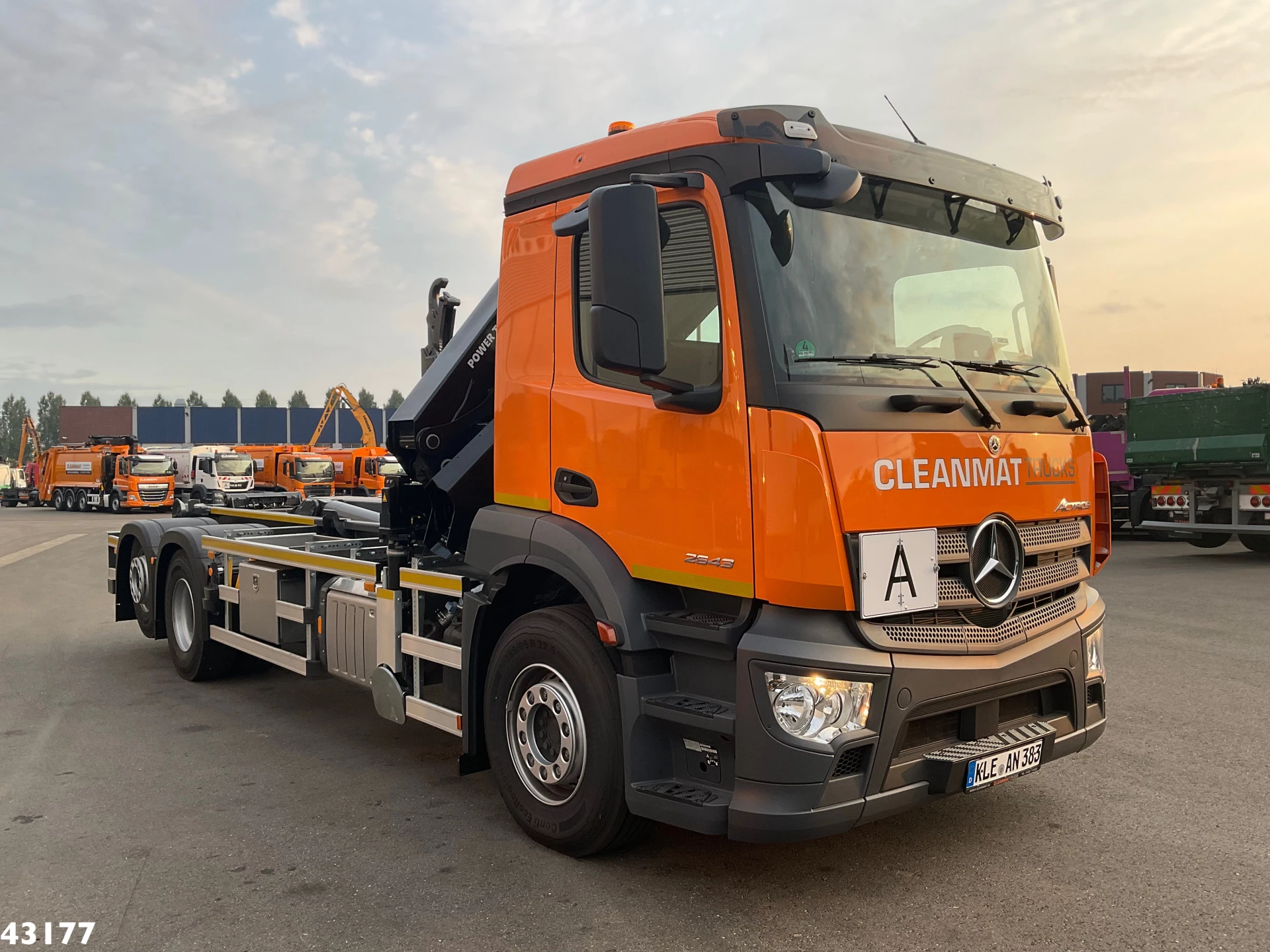 Mercedes-Benz Actros 2023 - 2643 Euro 6 HMF 23 Tonmeter laadkraan изображение 3
